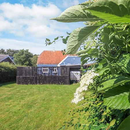 5 Person In Nyaraló